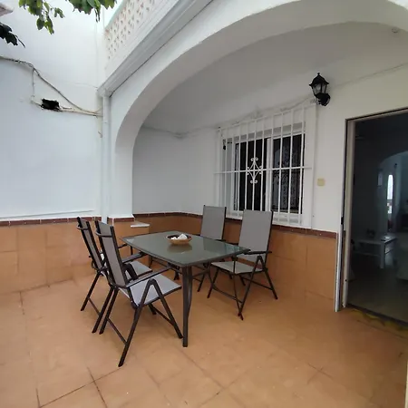 Casa Del Mar 펜션 네르하